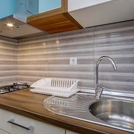 Kon-Tiki Apartments Mali Lošinj Exteriér fotografie