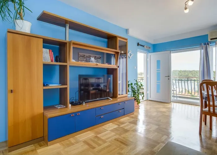 Kon-Tiki Apartments