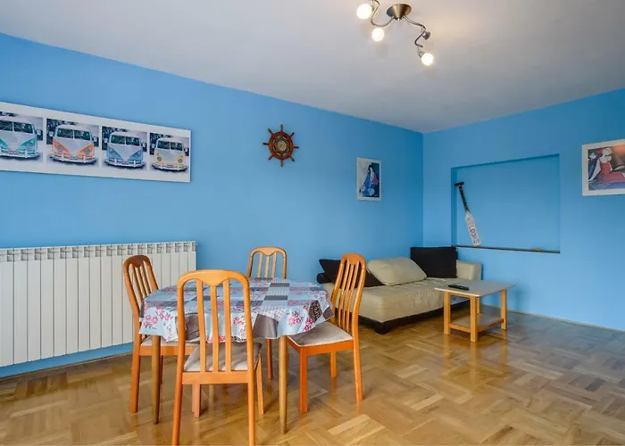 Kon-Tiki Apartments